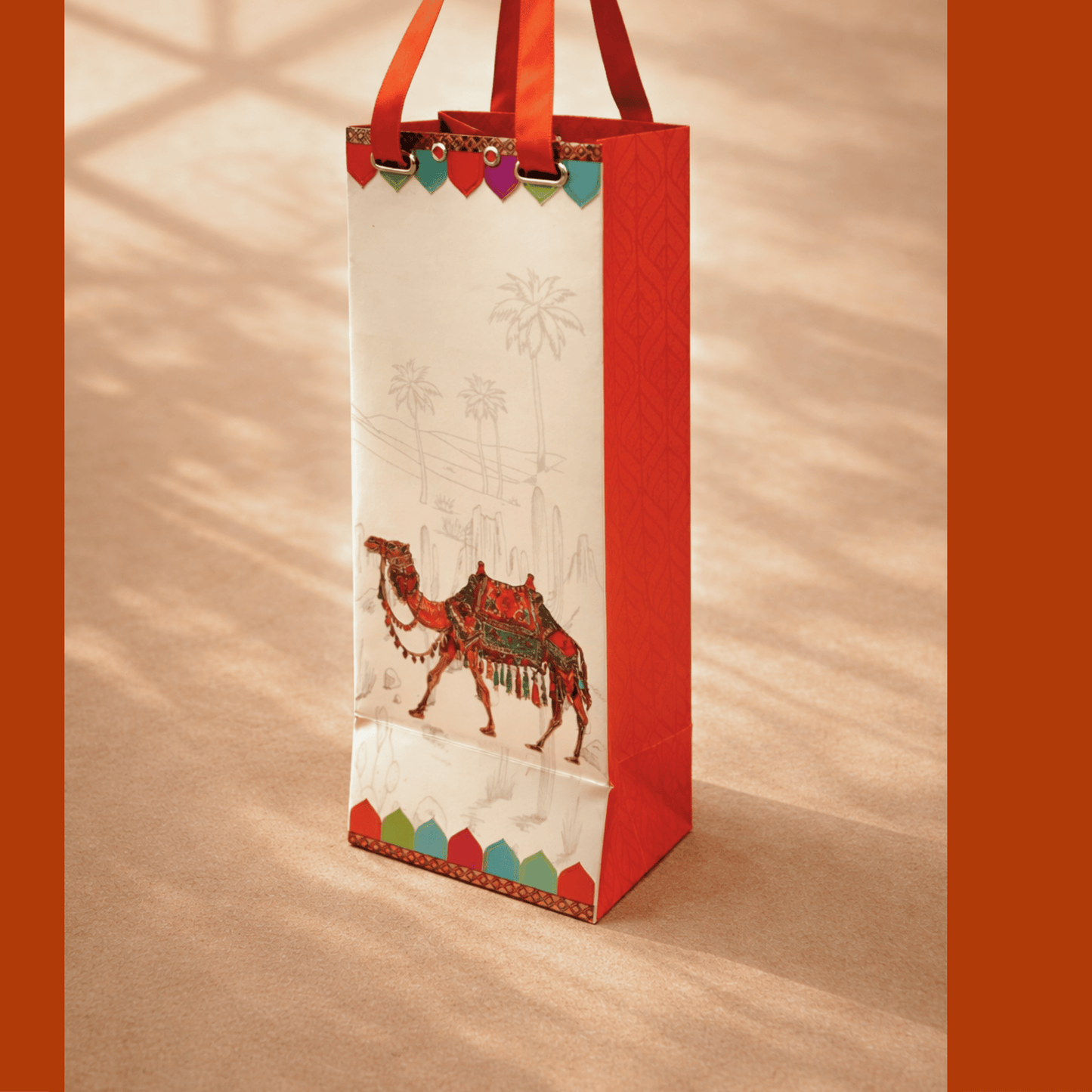 Royal Camel Bottle Bag